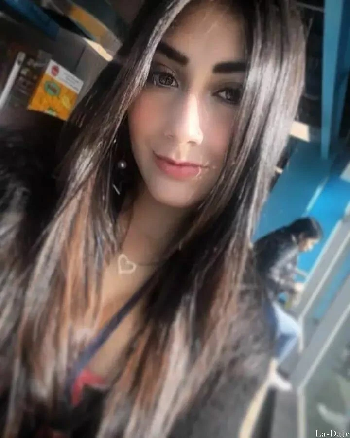 Paola Profile image 3