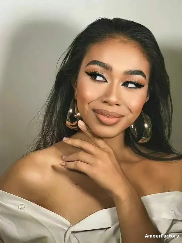 Anna Profile image 3