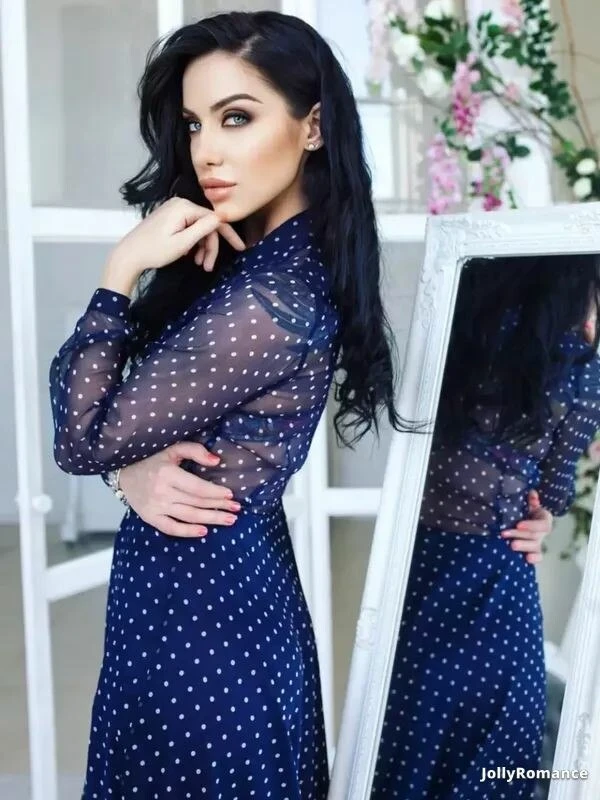 Anna Profile image 1