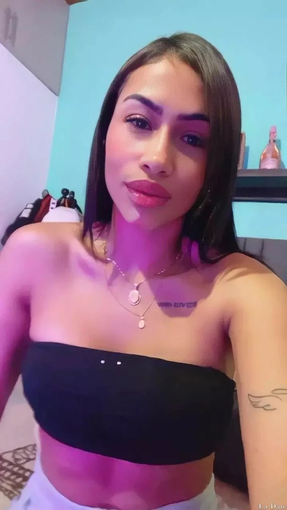 Erika Profile image 1