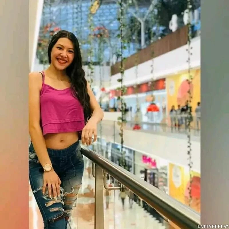 Luisa Profile image 1