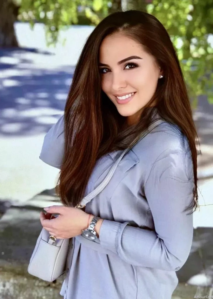 Lolita Profile image 3