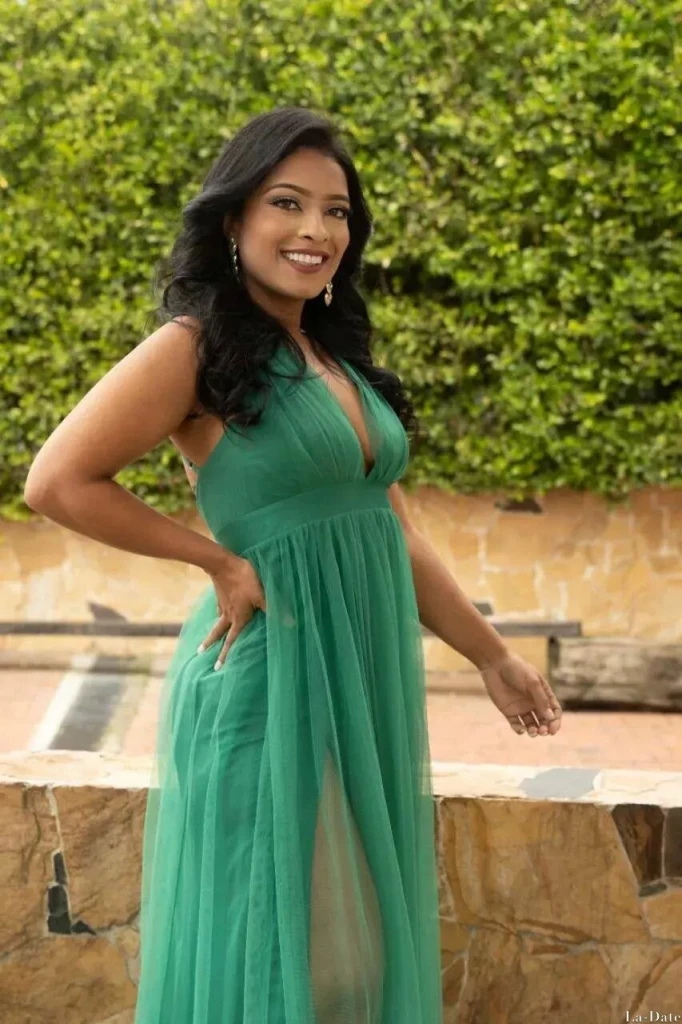 Mireya Profile image 3