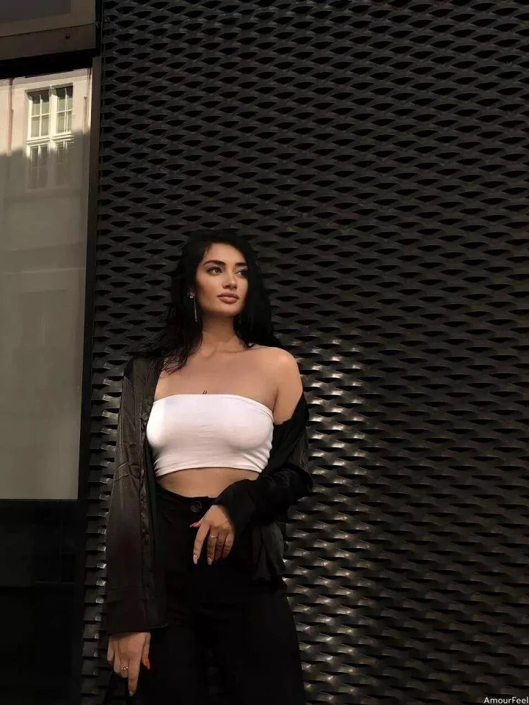 Krystyna Profile image 4