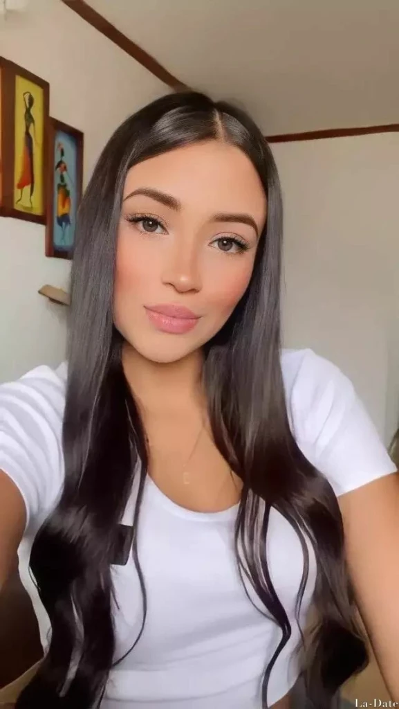 Johana Profile image 3