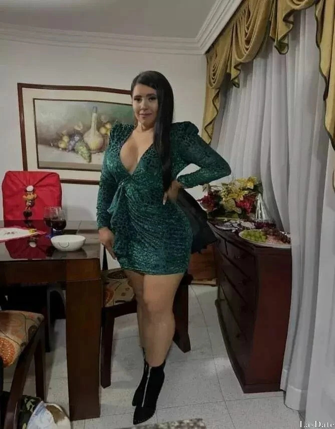 Milena Profile image 3