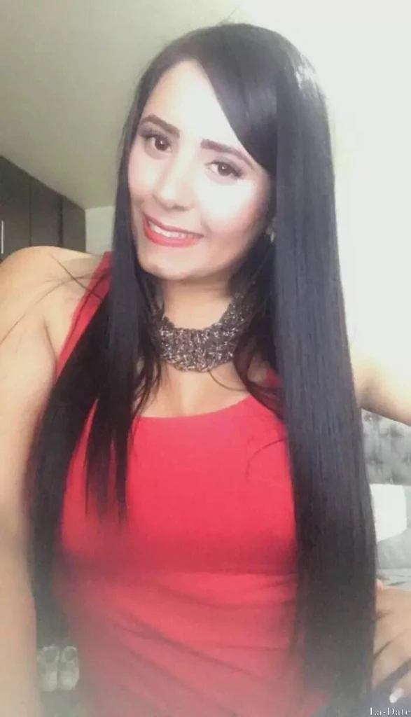 Milena Profile image 1