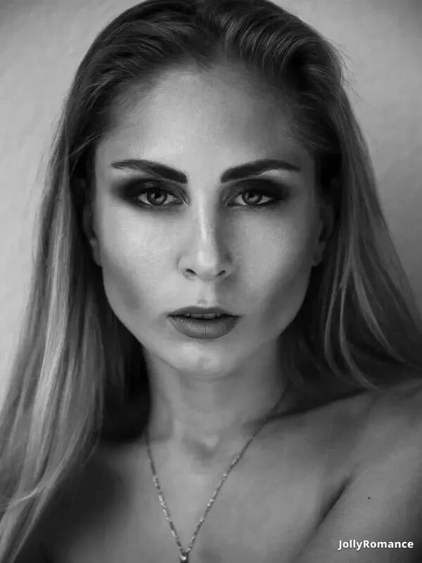 Eleonora Profile image 1